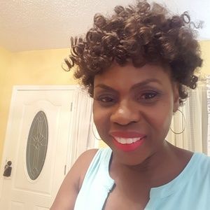 Meet your Posher, Darlene